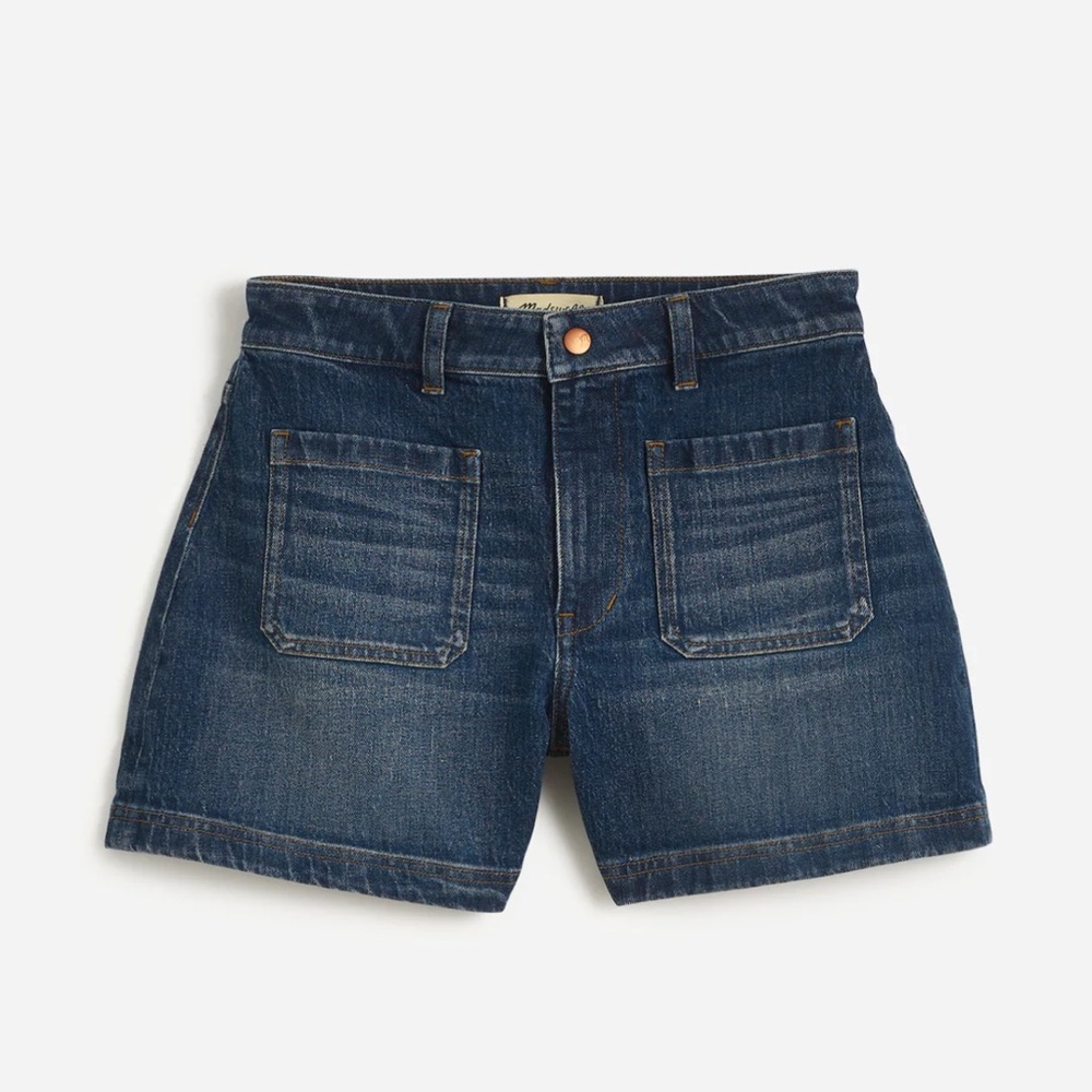 NWT Madewell Curvy Emmett Patch Pocket Denim Shorts in a size 25